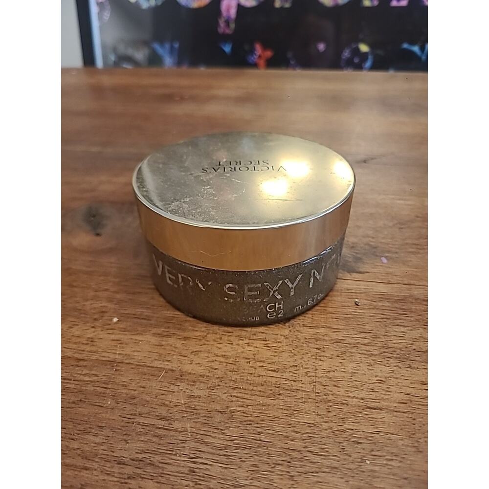 Victoria's Secret VERY SEXY NOW Beach Sea & Sand Body Scrub